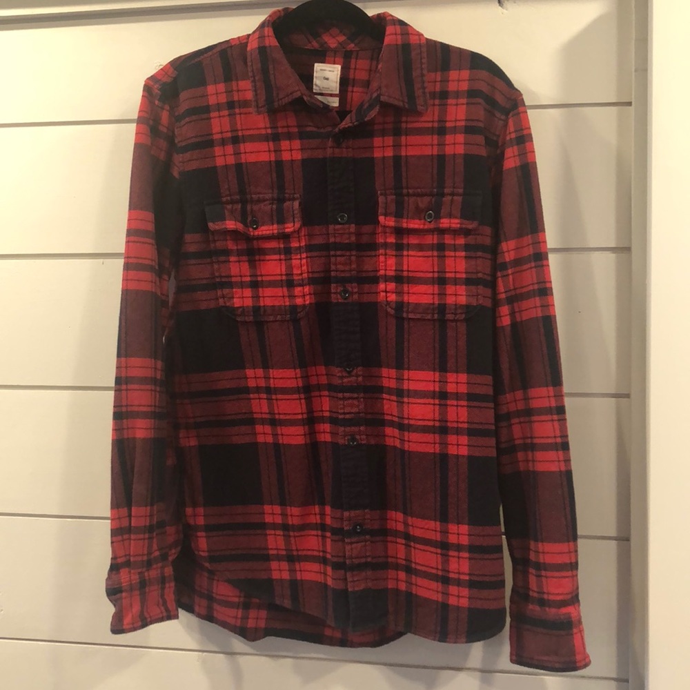 RED AND NAVY BLUE GAP FLANNEL